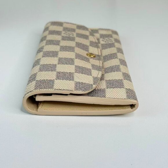 Louis Vuitton Damier Azur Wallet Classic Checkered Design with Gold Tone Clasp - Picture 4 of 8